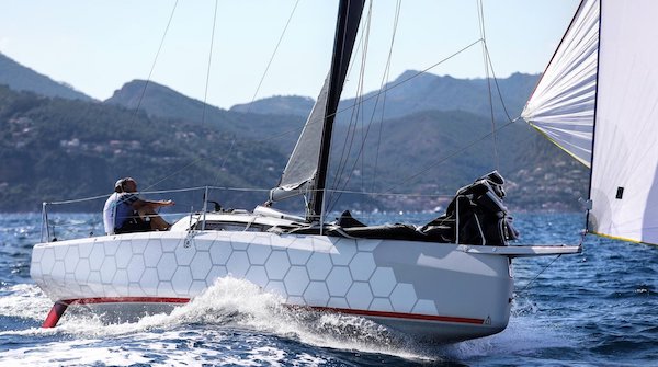 Dehler 30od sailboat under sail