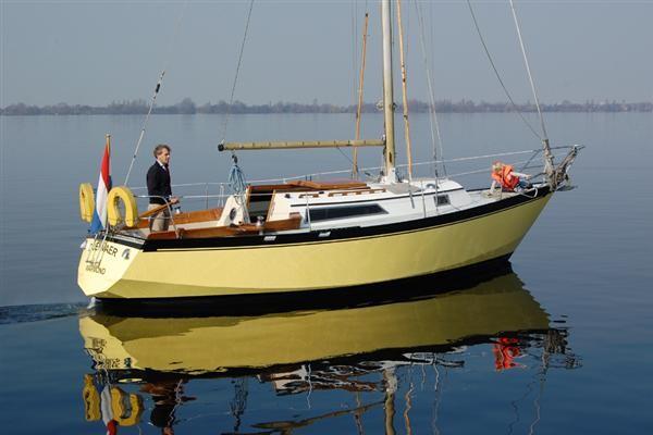 Wibo 930 sailboat under sail