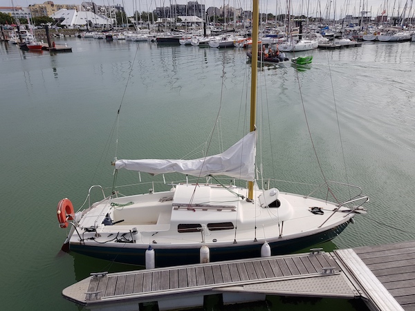 Lanaverre 630 h sailboat under sail