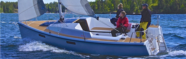 Diva 24 dc sailboat under sail
