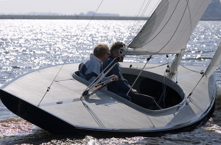 G2 sailboat under sail