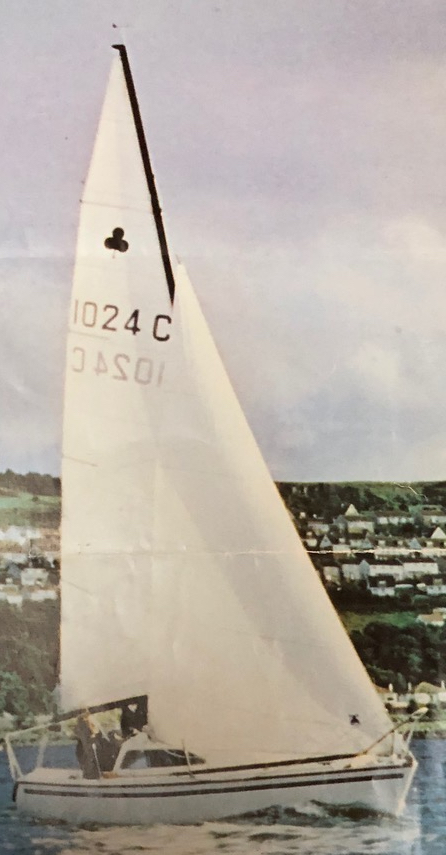 Club 19 mg sailboat under sail