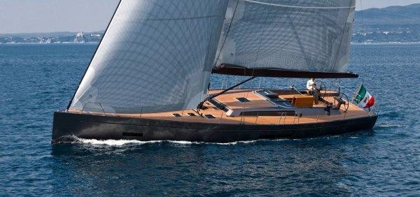 Solaris 58 sailboat under sail