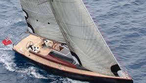 Tofinou 16 sailboat under sail