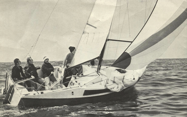 Piviere 660 sailboat under sail