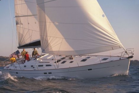 Beneteau 473 sailboat under sail