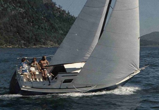 Buccaneer 272 sailboat under sail