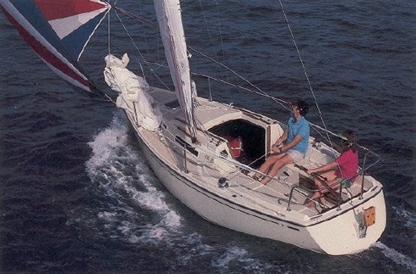 Cal 24 hunt sailboat under sail