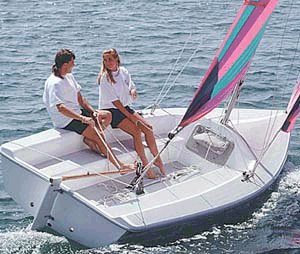 Capri 165 catalina sailboat under sail