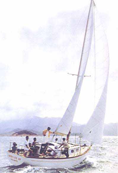 Offshore 32 richards sailboat under sail