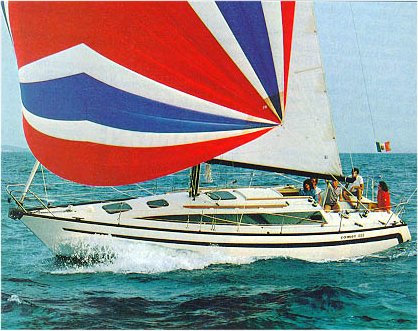 Comet 111 sailboat under sail