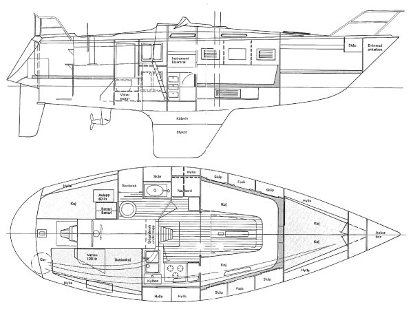 Comfort 32 sailboat under sail