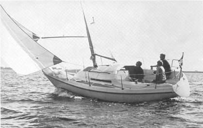 Contest 25 2 sailboat under sail