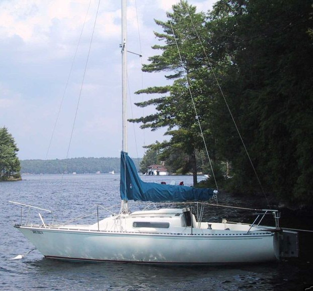 Cs 22 sailboat under sail