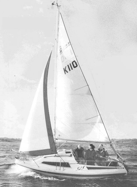 Eagle 525 sailboat under sail