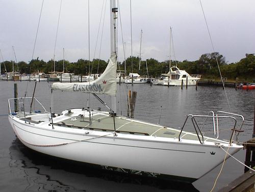 Elvstrom 32 sailboat under sail