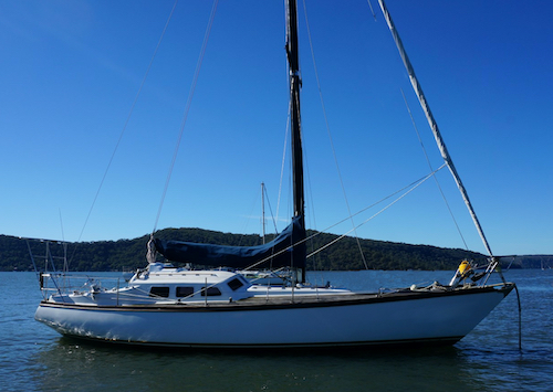 Duncanson 35 sailboat under sail