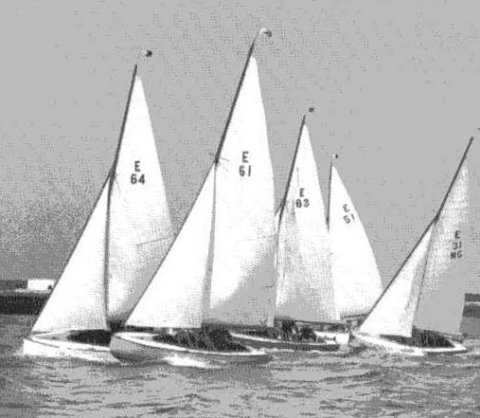 Essex one design uk sailboat under sail
