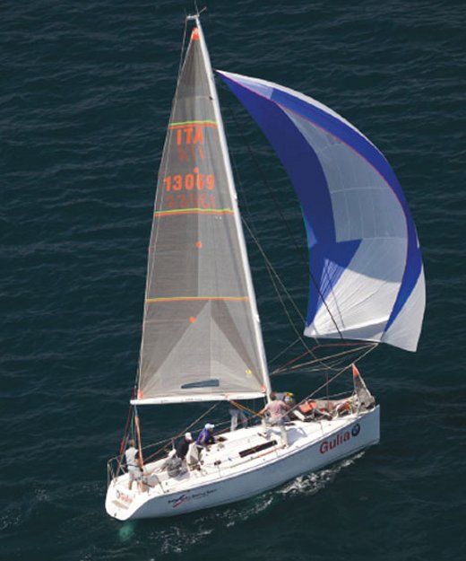Este 31 sailboat under sail