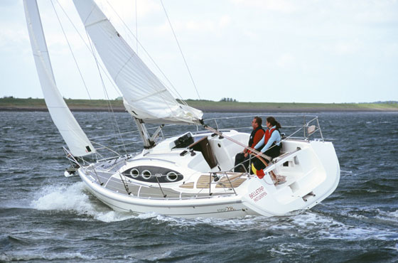 Etap 30cq sailboat under sail