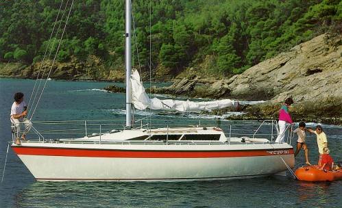 Etap 30 sailboat under sail