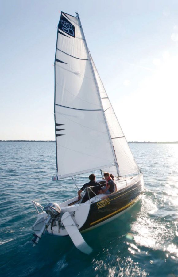 First 20 Beneteau sailboat under sail