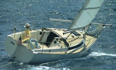 Freedom 25 sailboat under sail