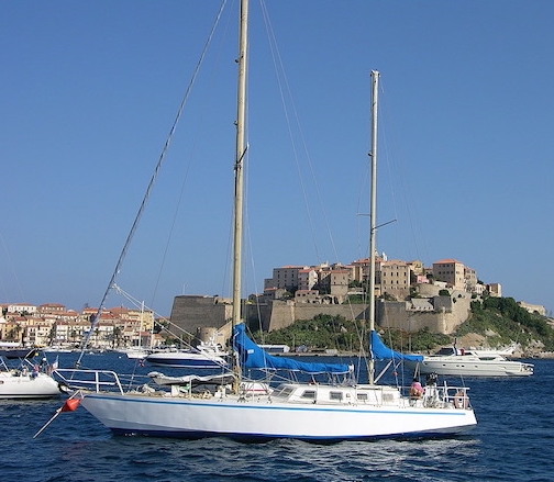 Galapagos 43 sailboat under sail