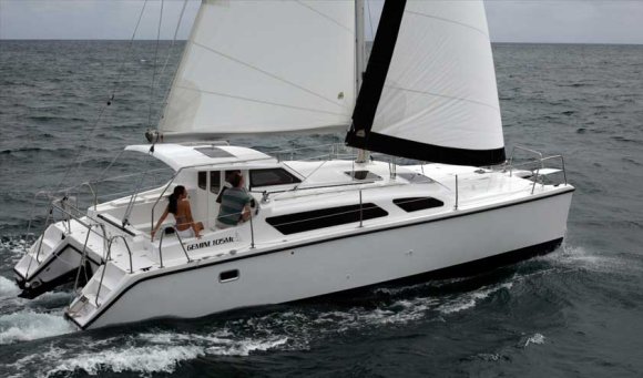 Gemini 105m sailboat under sail