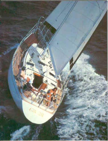 Golden wave 38 sailboat under sail