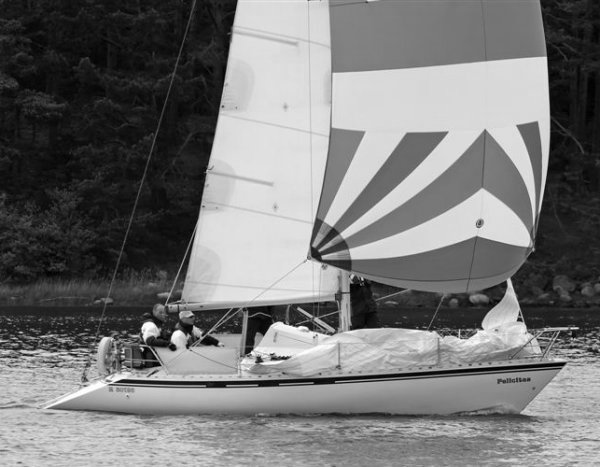 Guy 27 sailboat under sail