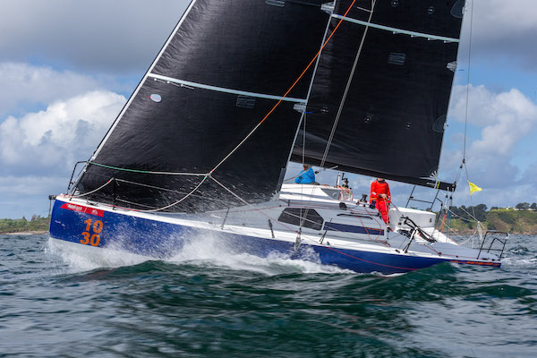 Jpk 1030 sailboat under sail