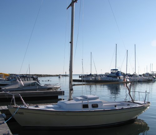 Hughes 24 sailboat under sail