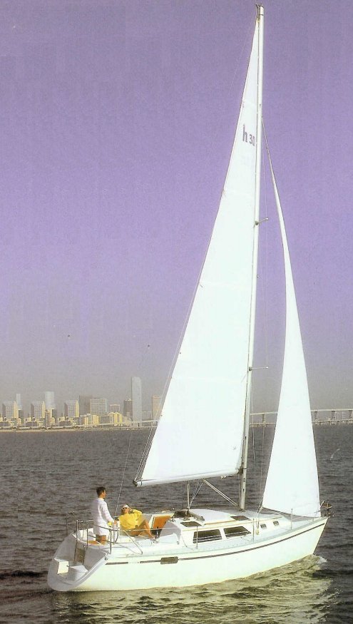 Hunter 30t sailboat under sail