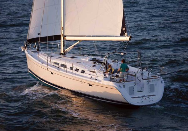 Hunter 50 ac sailboat under sail