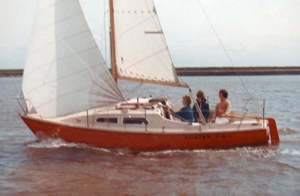 Hunter 701 lee sailboat under sail