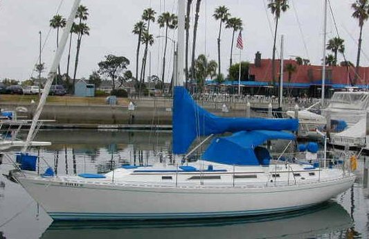 Hylas 44 sailboat under sail