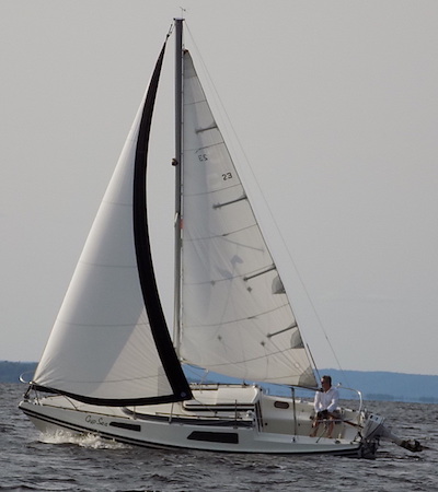 Sonic 23 sailboat under sail