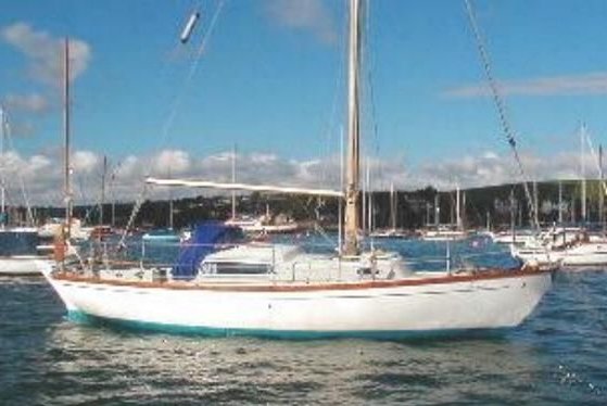 Invicta 26 sailboat under sail