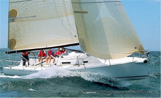 J125 sailboat under sail