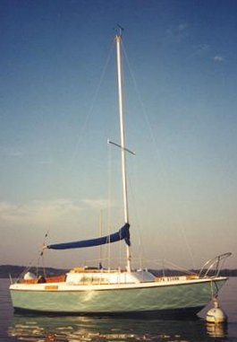 Kells 23 sailboat under sail