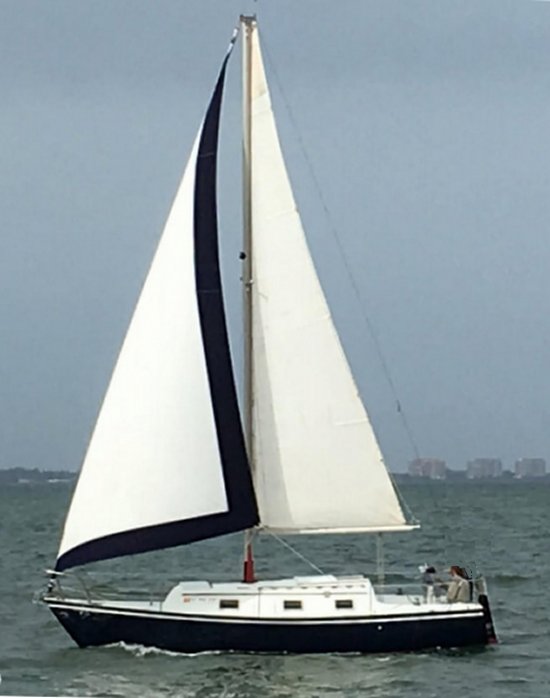 Kells 28 sailboat under sail