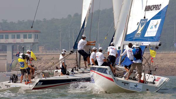 Km36 sailboat under sail