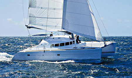 Lagoon 410 sailboat under sail