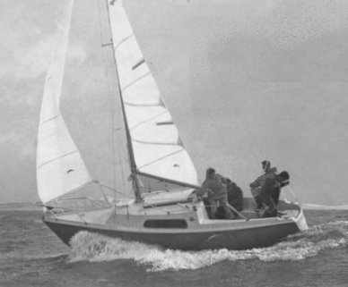 Love love jeanneau sailboat under sail