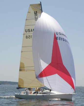Landing school 30 sailboat under sail