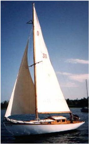 Malabar jr 1939 sailboat under sail