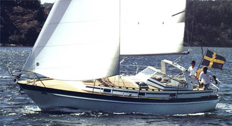 Malo 96 sailboat under sail