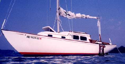 Meridian 25 seafarer sailboat under sail