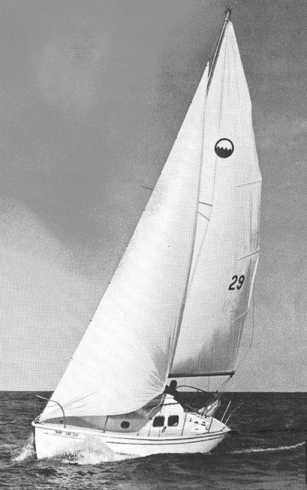 New horizons 26 sailboat under sail